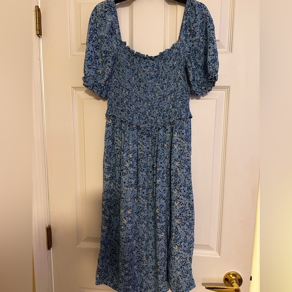 BeBop Blue Short Sleeve Floral Dress Small